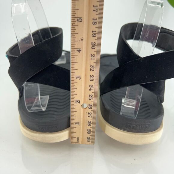 Native Juliet Shell Sandals Women's Size 10 Black Platform Ankle Strap Flat - Picture 7 of 14